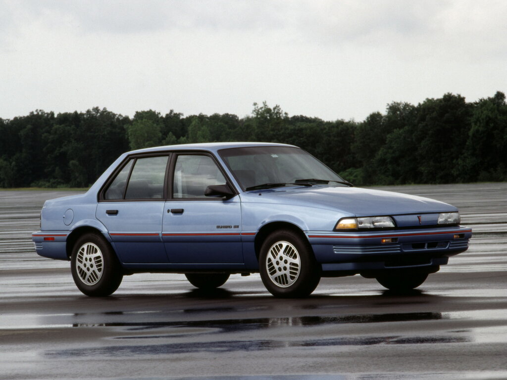 Pontiac Sunbird 2 поколение, рестайлинг, седан (09.1988 - 03.1994)